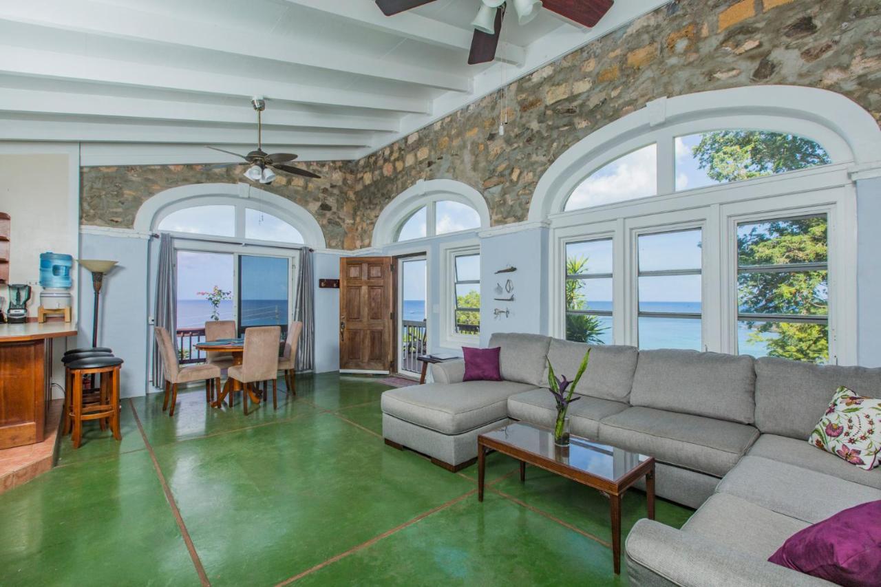 Feather Leaf Inn Frederiksted Номер фото